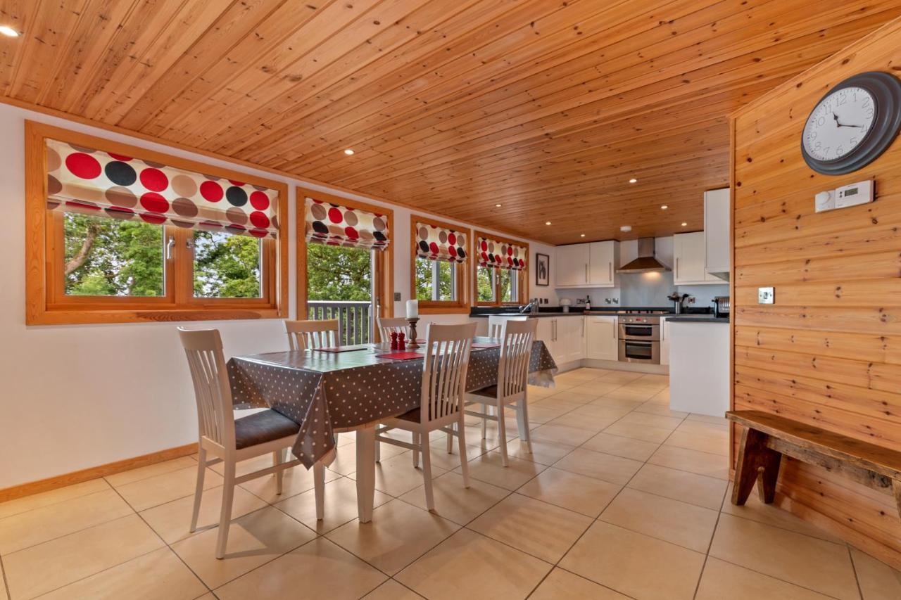 Lodge 5 Longbury - Luxury Lodge, Golf Course Views, Restaurant And Spa Facilites Penally Buitenkant foto